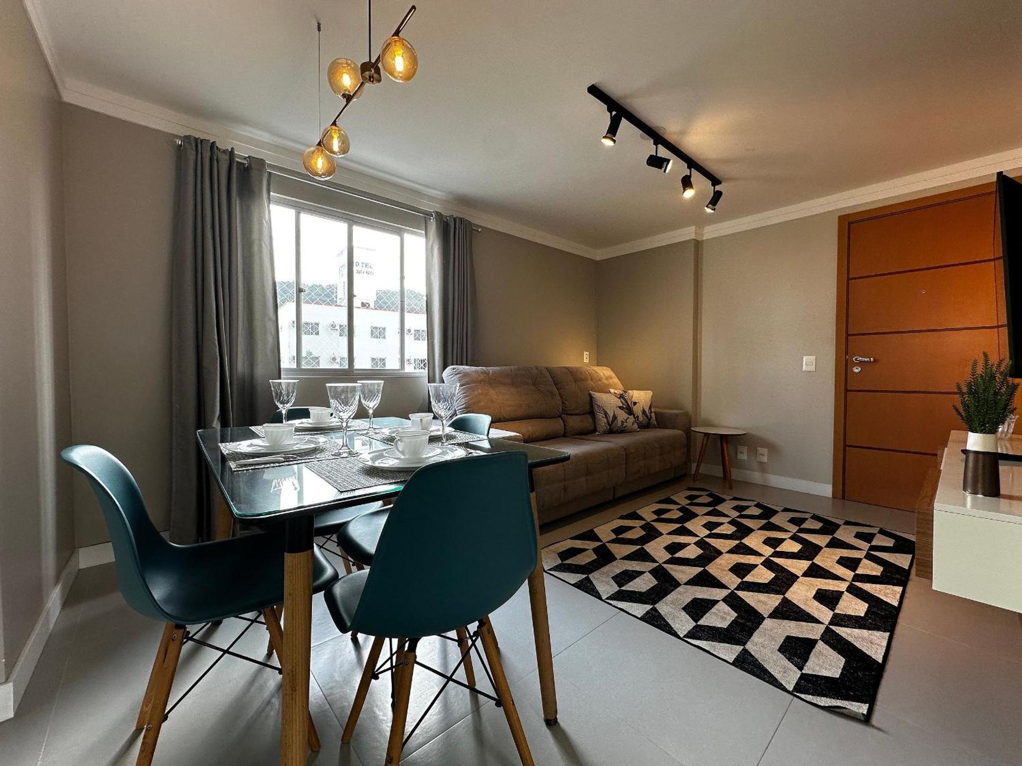 Apartamento Sc01 - 1 Quarto| Centro| Reformado E Completo
